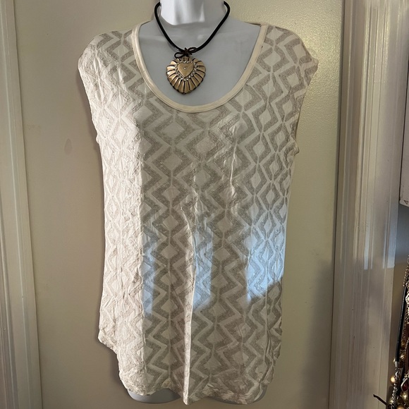 LEATHER NECKLACE WITH DISTRESSED WOODEN HEART PENDANT - Picture 6 of 7